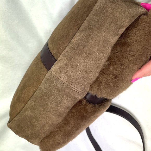 Auc Ugg Australia shearling  hobo/shoulder bag - Picture 8 of 16